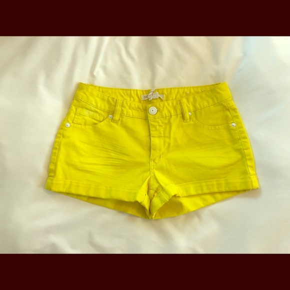 BCBGeneration Yellow Shorts - Picture 1 of 3